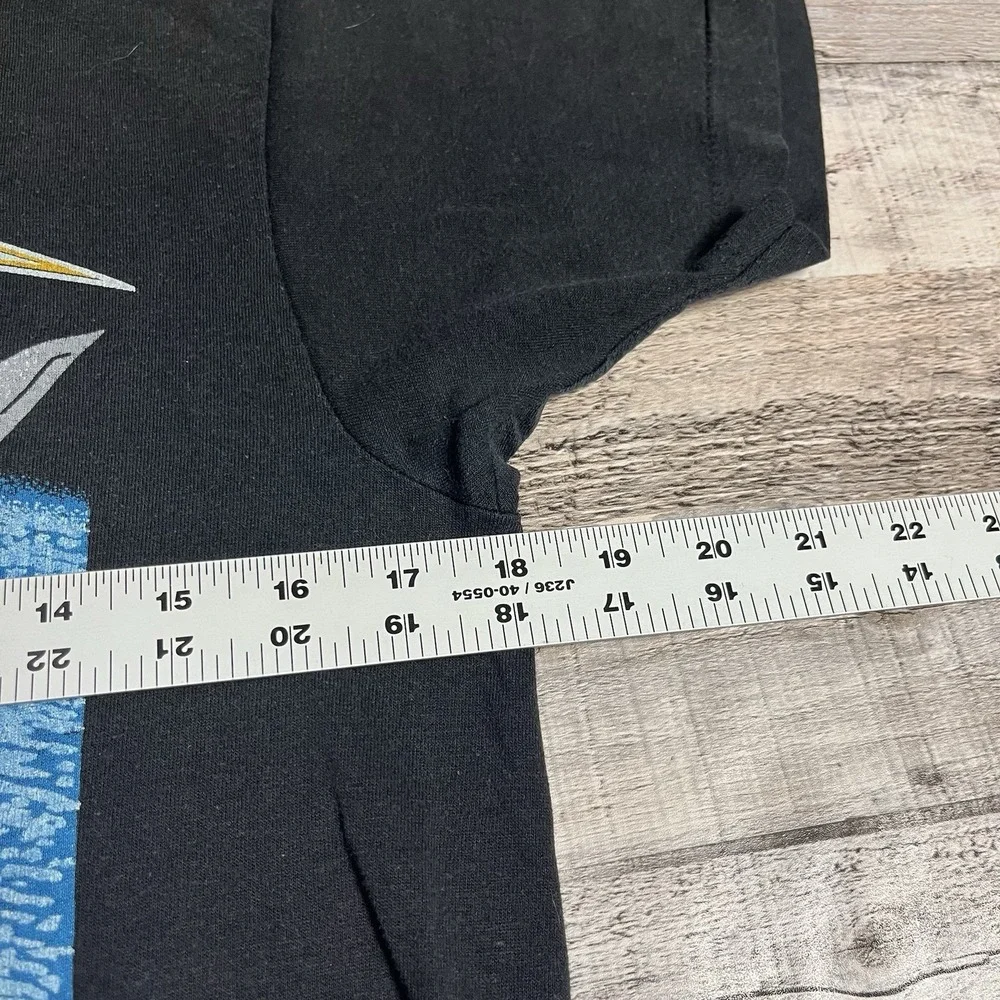 Boston Shirt Size Large Black Vintage 80s Parking Lot tee Rock Band Tee Amanda